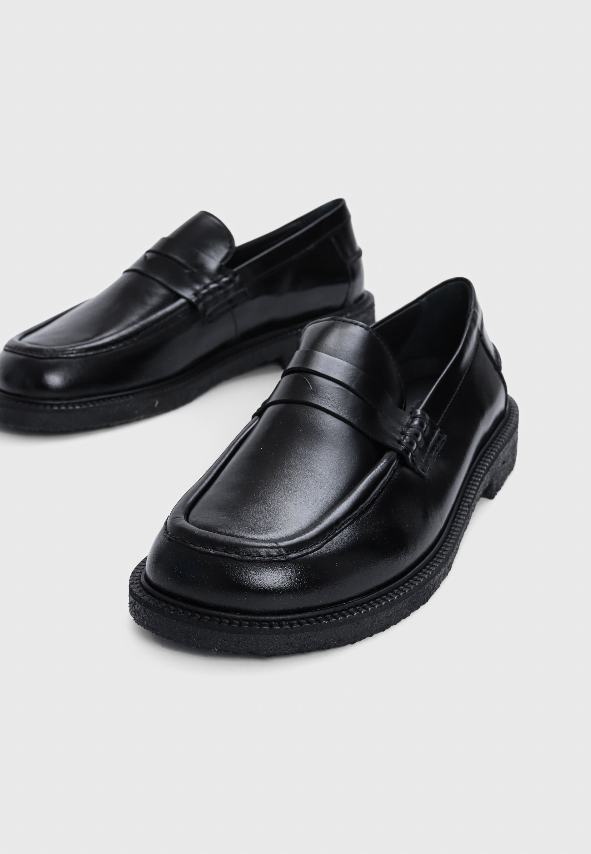 1670-101 loafer - Black