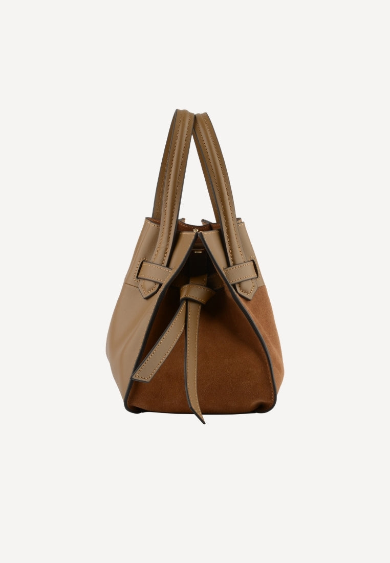 25131 Blossom Medium taske - Suede Camel