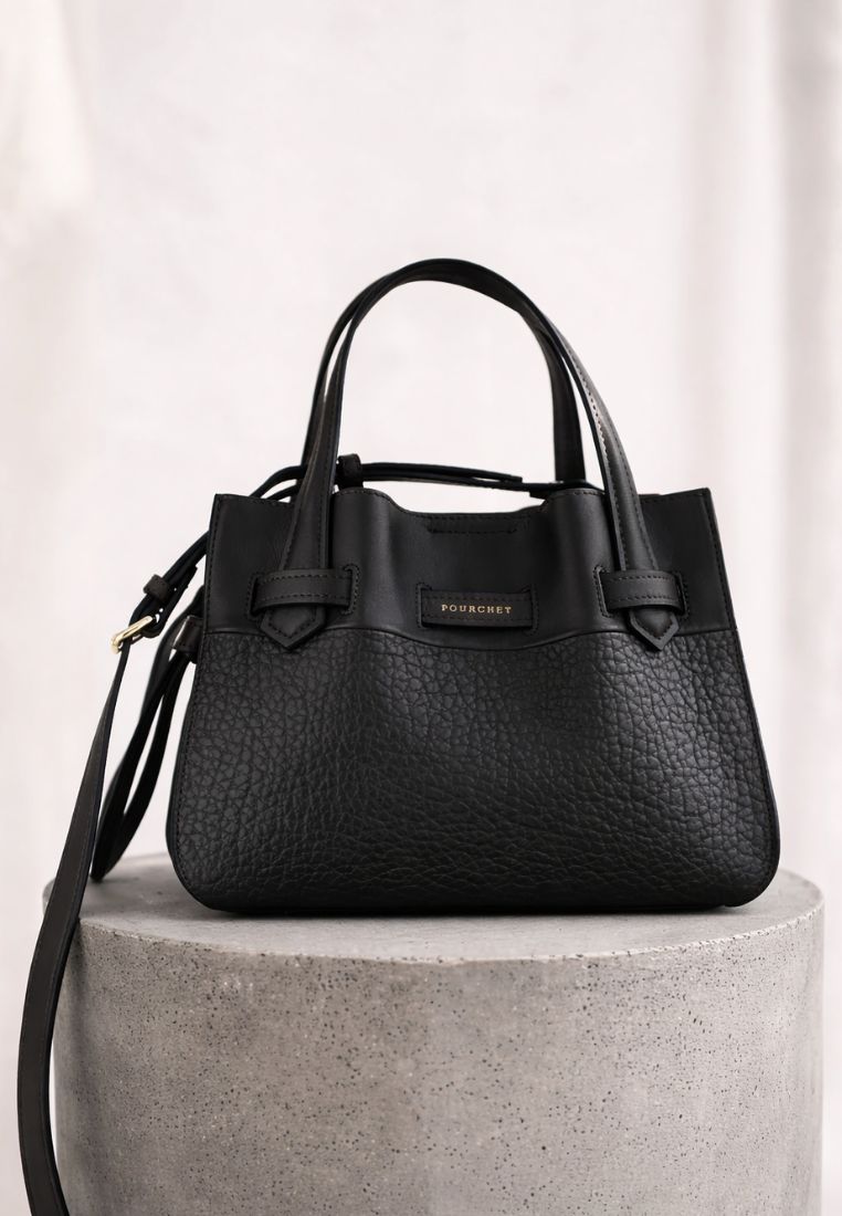 20031 Blossom Medium taske - Black (pre-order uge 16)