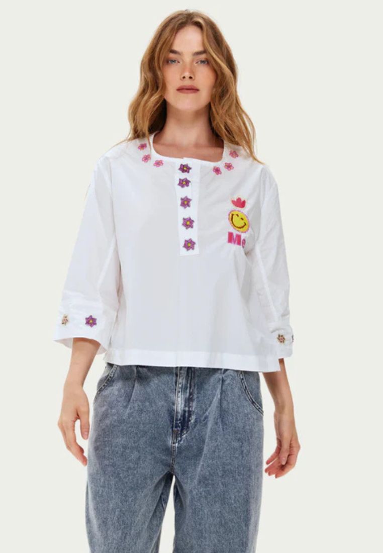 Lily Embroidered Boxy bluse - White