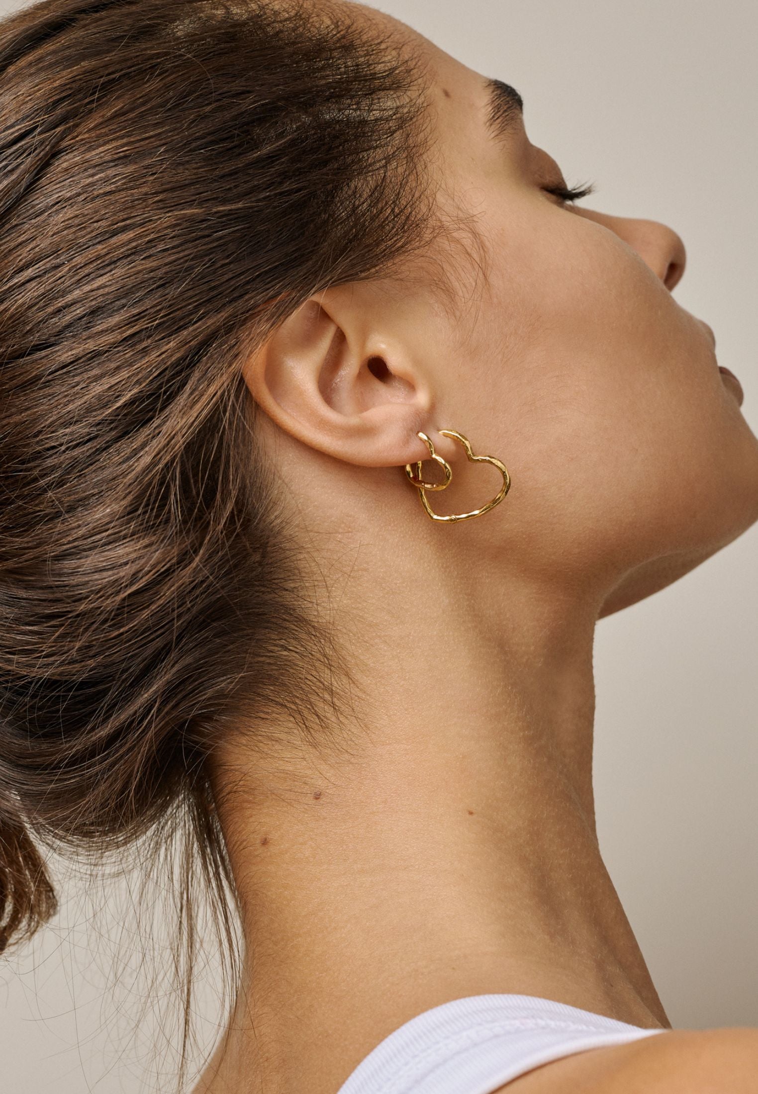 Medium Heart Hoops - Gold