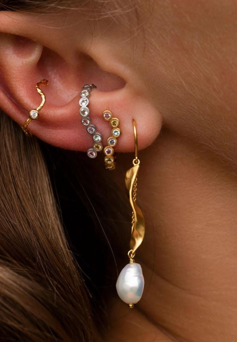 Long Twisted ørering - Baroque Pearl