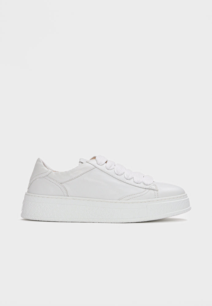 Giuly Lace Up sneaker - White