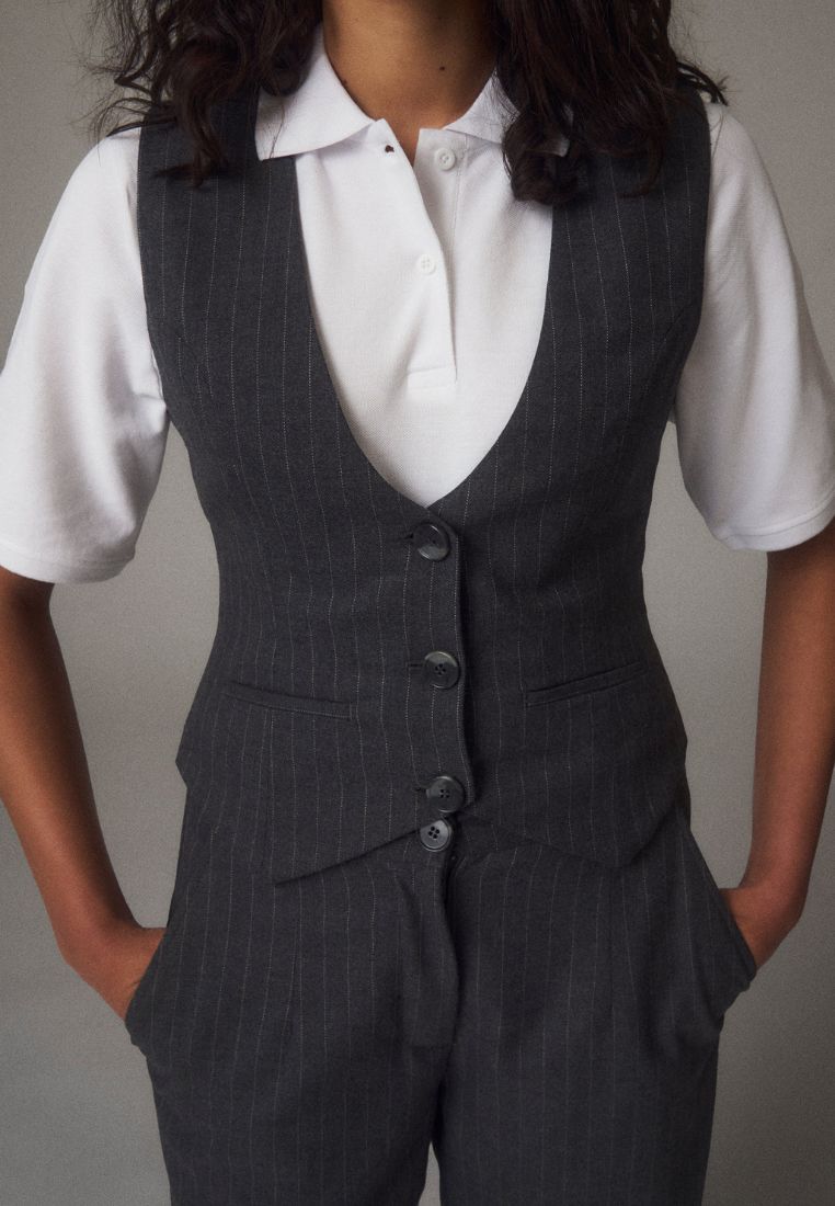 Alanis vest - Pin Stripe Grey