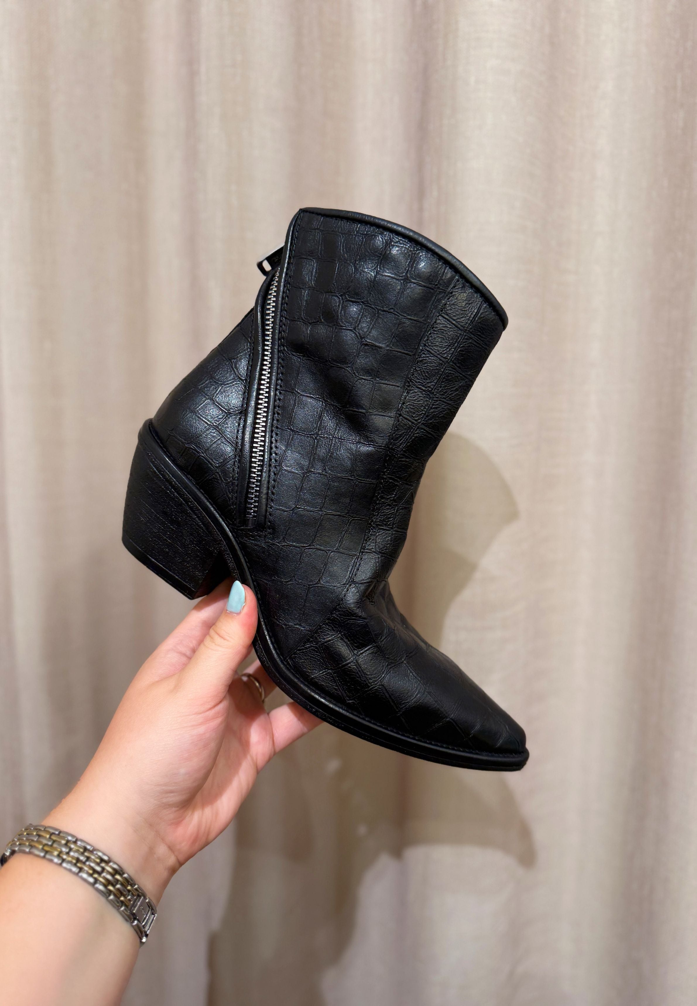 B84228 støvle - Black