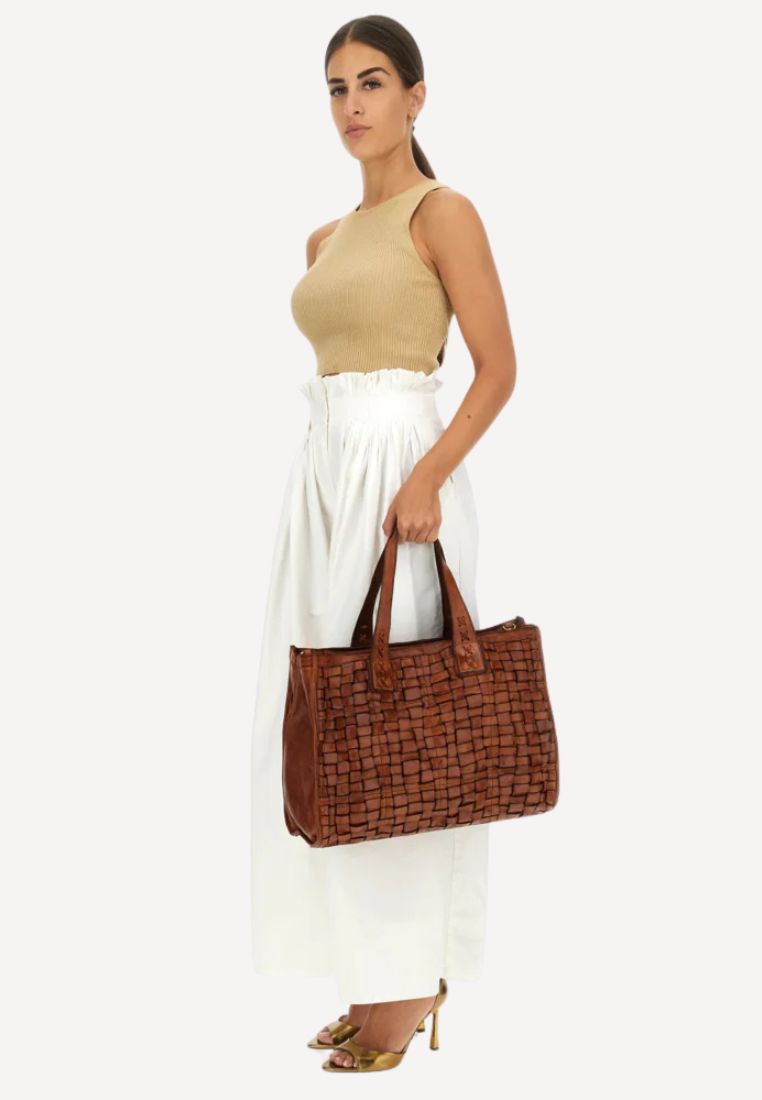 C040850 taske - Cognac