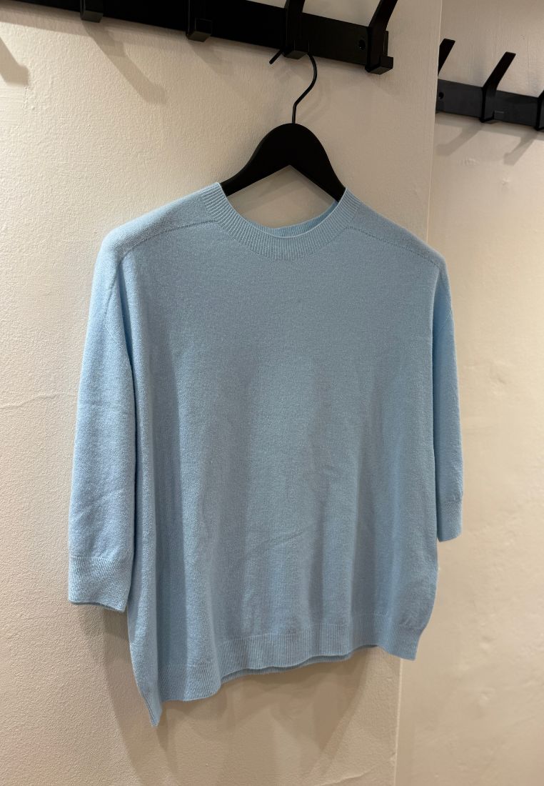 M3025913 striktrøje - Sky