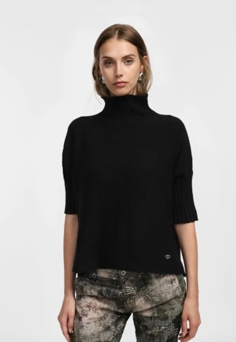 M49778957 turtleneck - Black